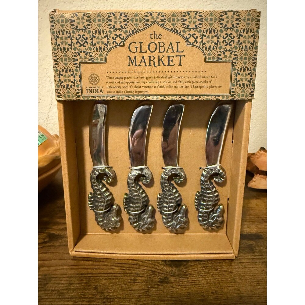Seahorse Cheese and Butter Knives/Spreader